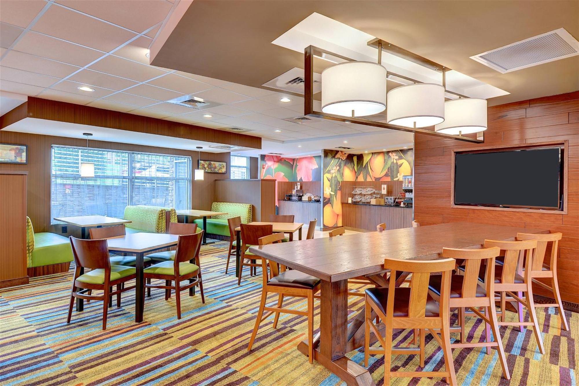 Hotel Fairfield & By Marriott Downtown-metrocenter