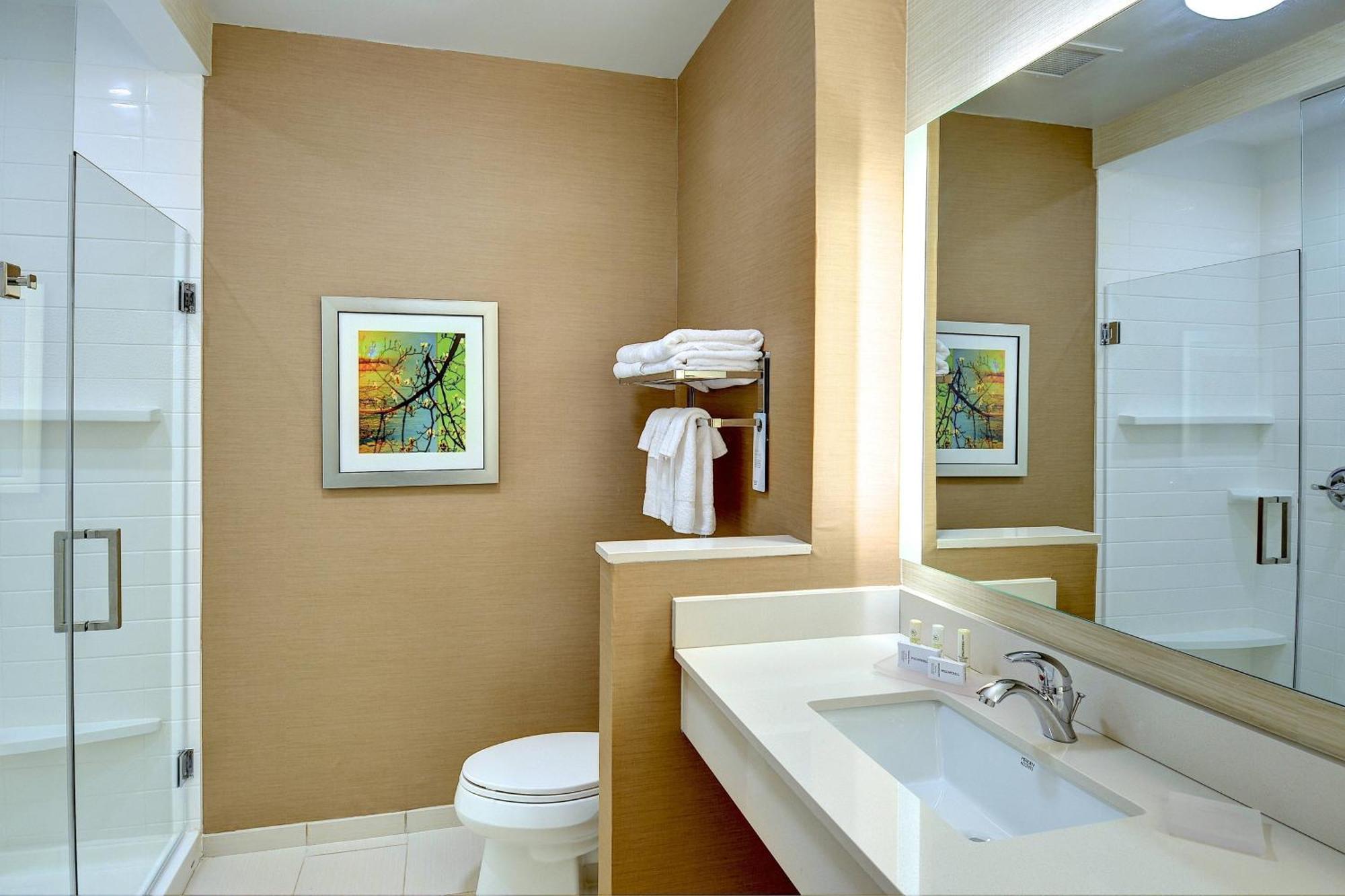 Hotel Fairfield & By Marriott Downtown-metrocenter
